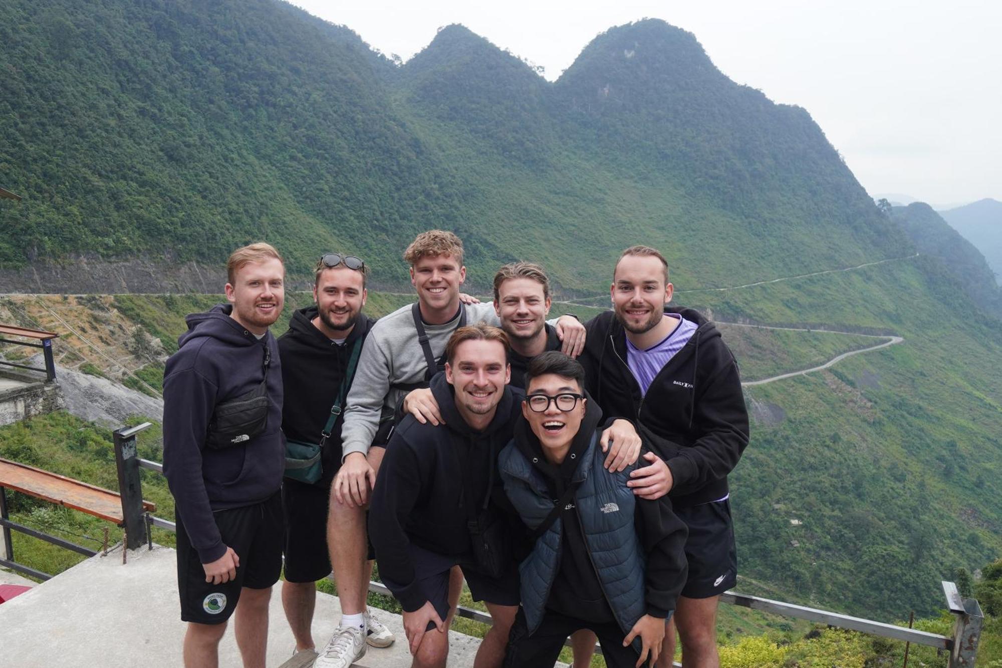Ha Giang Loop Hostel & Tours Bagian luar foto